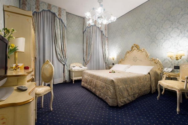 Hotel Carlton On The Grand Canal Main image